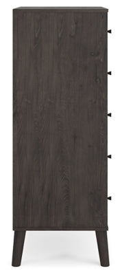 Piperton Chest of Drawers